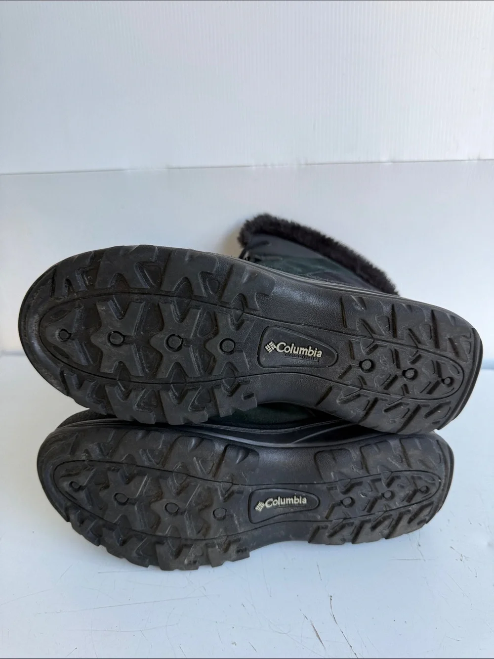 Columbia Women's Ice Maiden II Snow Boots Size 10 Black Winter Cold Weather